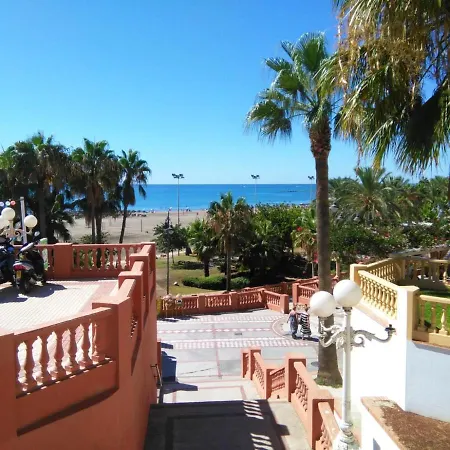 Sea View Haven: Mountain Retreat With Pool Apartment